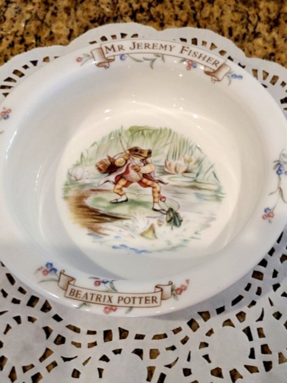 MR. JEREMY FISHER Frog Bowl Beatrix Potter Royal Albert Bone China England 1986